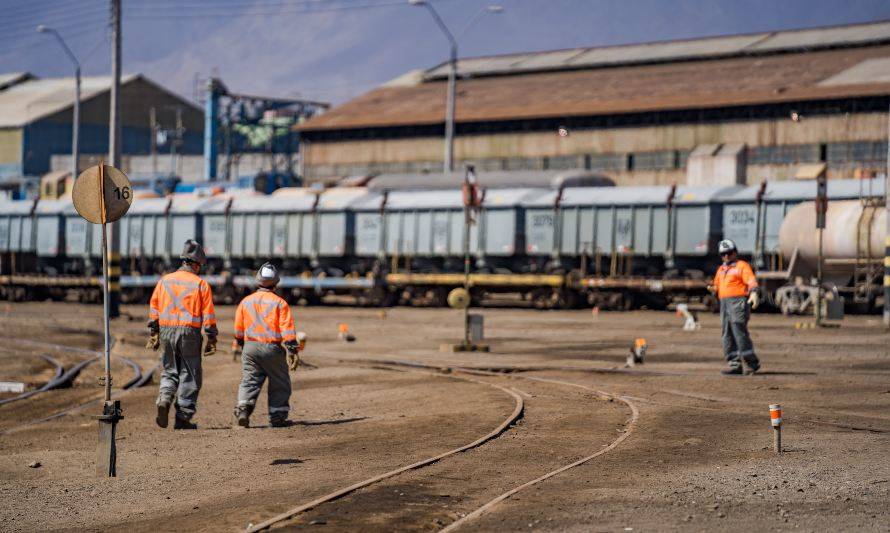 SMA pide reporte de mantenciones tras desrielo de tren en Antofagasta