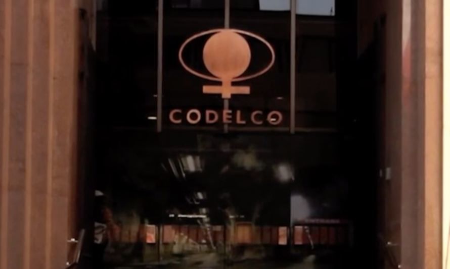 Guardias frustran robo en oficina de Codelco en Santiago 