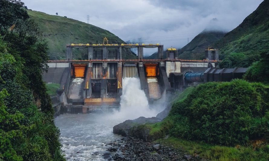 Lluvias impulsan generación hidroeléctrica a nivel más alto en 12 años