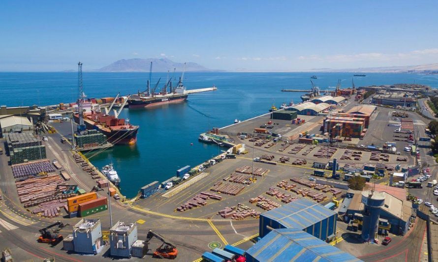 Antofagasta se convierte en líder de exportación portuaria minera