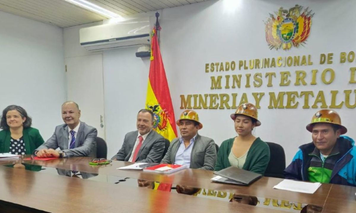 Empresas Chilenas proponen soluciones medioambientales a cooperativas mineras de Bolivia
