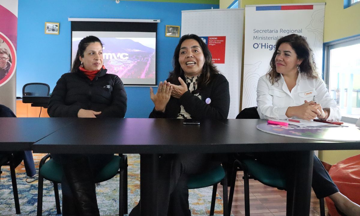 Seremis de Minería y Energía de O’Higgins realizan panel de conversación con alumnas del Liceo de Gultro