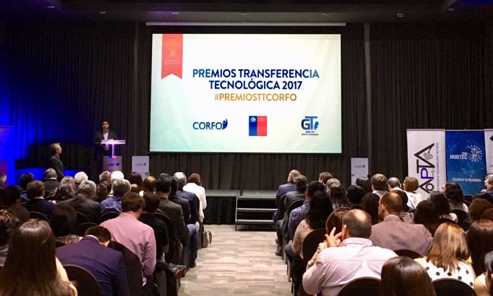 Premian a profesionales, equipos de investigación y oficinas de Transferencia Tecnológica del país