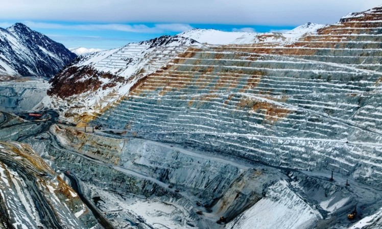 Chile y Argentina firman acuerdo para retiro de escombros depositados por minera Los Pelambres