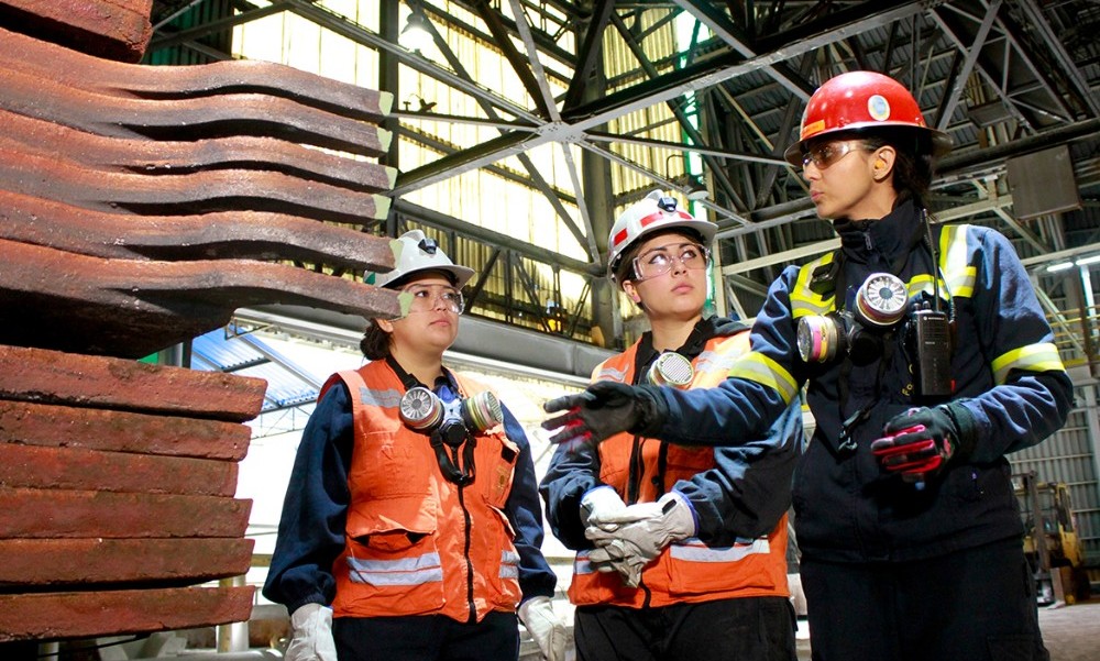 Participación femenina en la gran minería alcanzó el 7,9% en 2017 