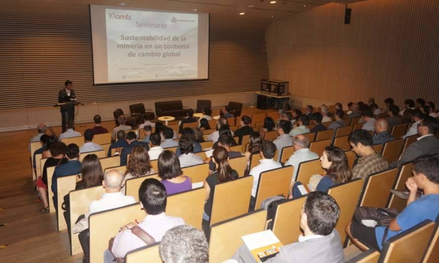 Seminario internacional AMTC abordó la sustentabilidad en minería y el uso de aguas ante el cambio global