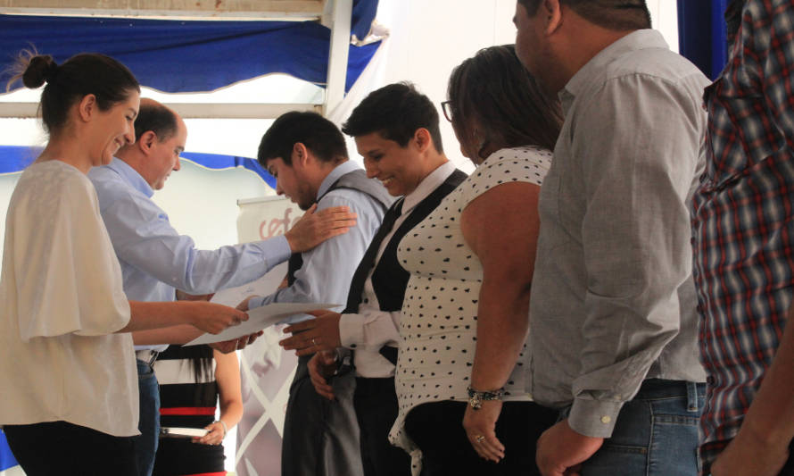86 jóvenes de Antofagasta fueron certificados como mantenedores eléctricos y mecánicos
