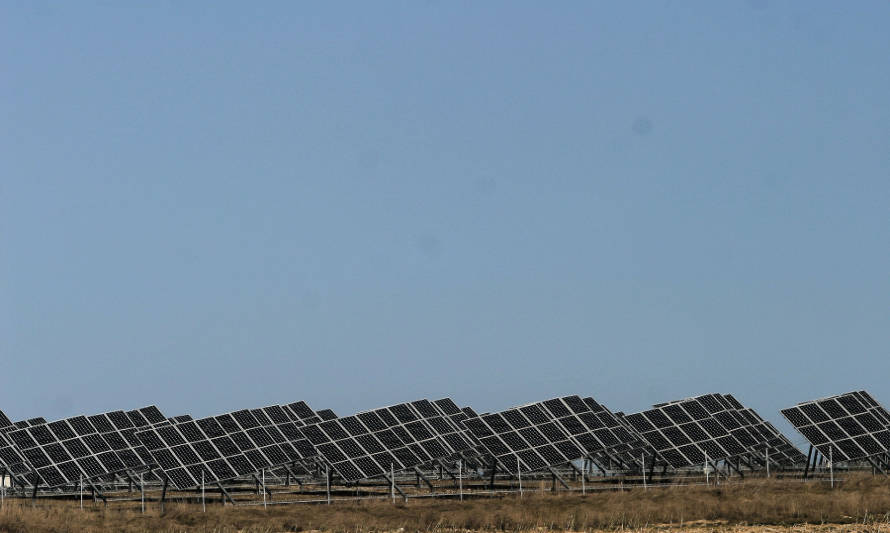 Proyecto fotovoltaico más grande de Chile ingresa a tramitación ambiental 
