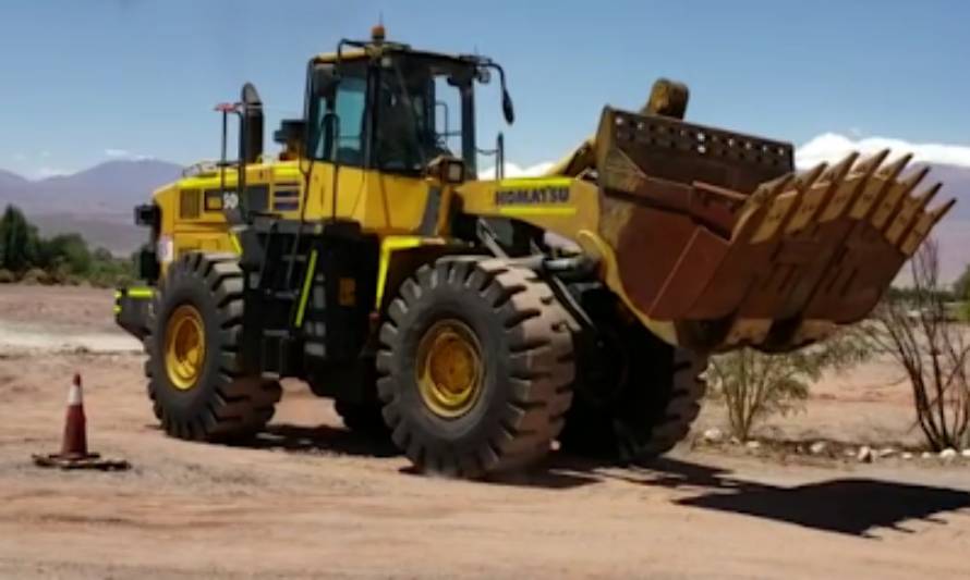 Komatsu Cummins apoyó en labores de limpieza de la comuna de Alto del Carmen