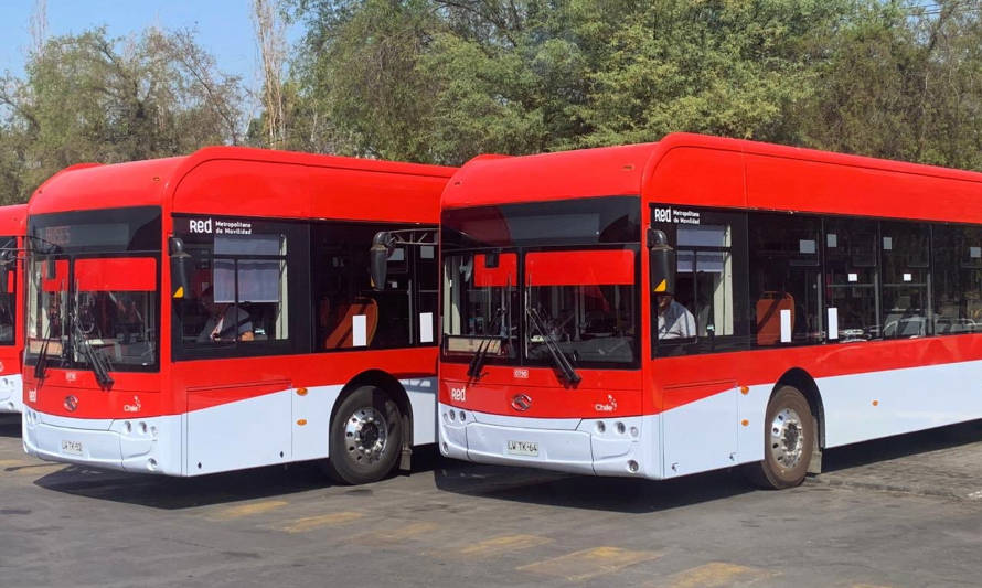 Ministerio de Transportes incorporará 62 buses eléctricos a la región Metropolitana