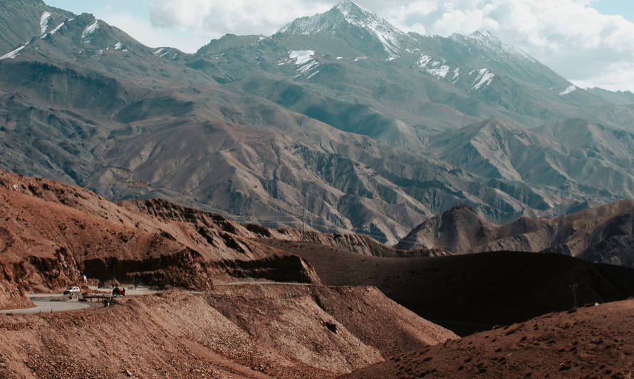 Detectan mineralización de oro en proyecto cerca de Copiapó 

