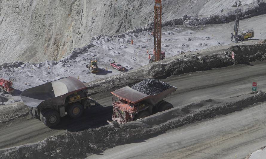 Codelco disminuyó en un 30% su dotación en faenas del Distrito Norte