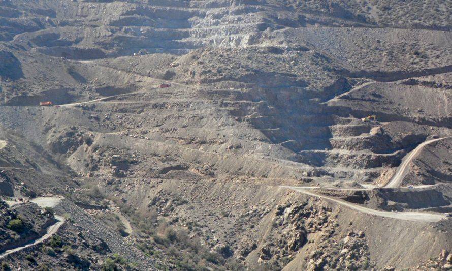 COVID-19 pone en alerta a controladora de Minera Tres Valles