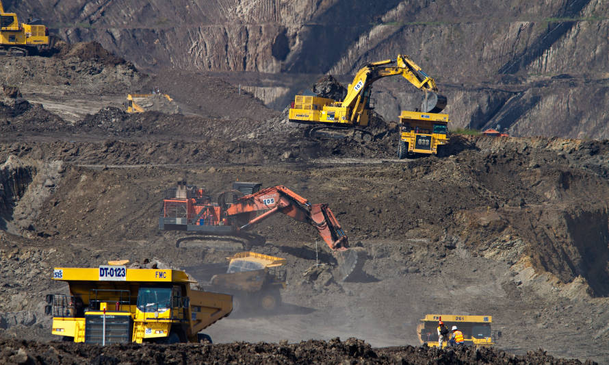 Mineras prevén caída de ingresos en un 6%  