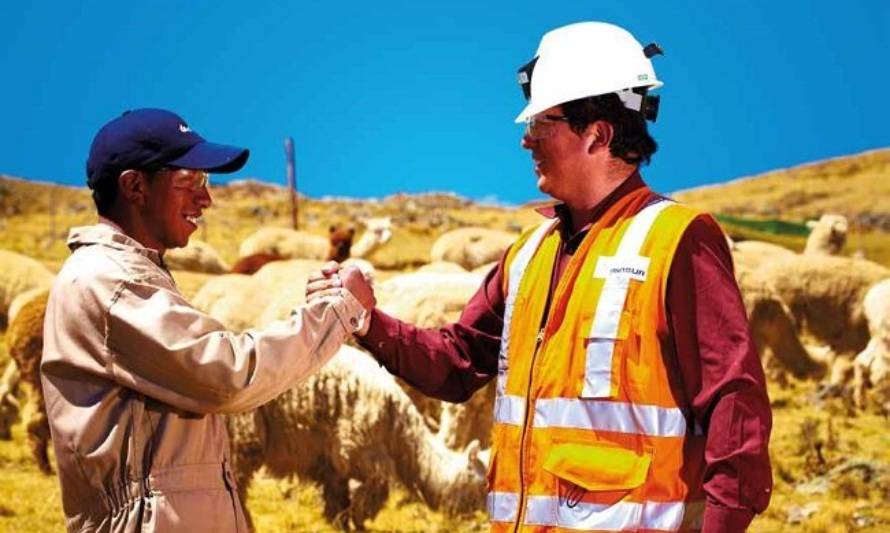 Chile y Perú se comprometen a trabajar por una producción responsable de cobre
