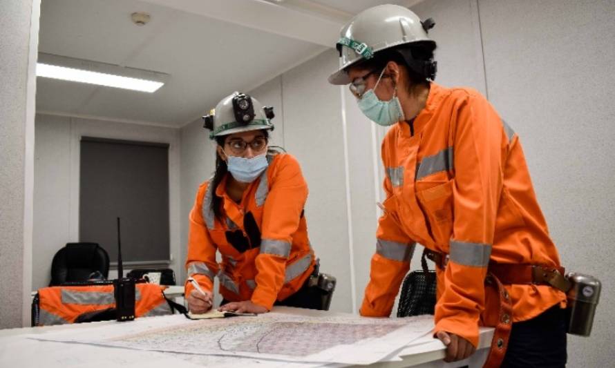 Cuatro mujeres se incorporaron al equipo de supervisión de Chuquicamata Subterránea