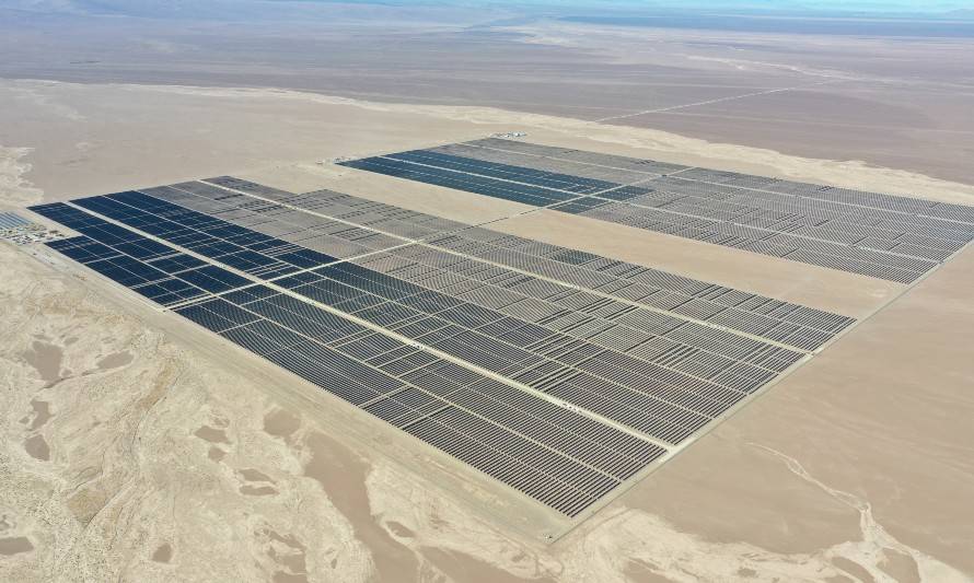 Collahuasi y Sonnedix firmaron contrato por 150 GWh de energía solar