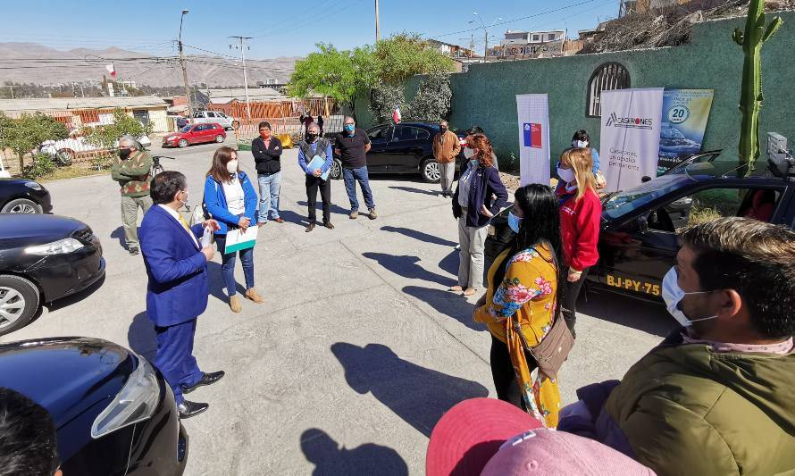 Minera Lumina Copper Chile junto a FOSIS instalan “separadores preventivos” en taxis colectivos