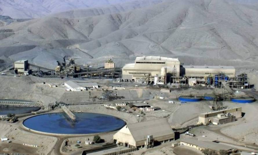 Minera Candelaria denuncia cortes de camino y destrucción de instalaciones