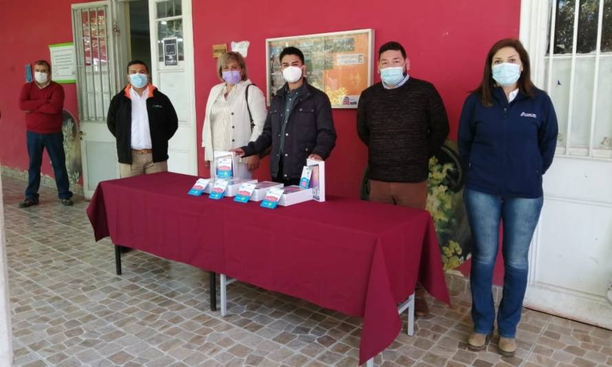 Sindicato de trabajadores de Caserones donó tablets a alumnos vulnerables