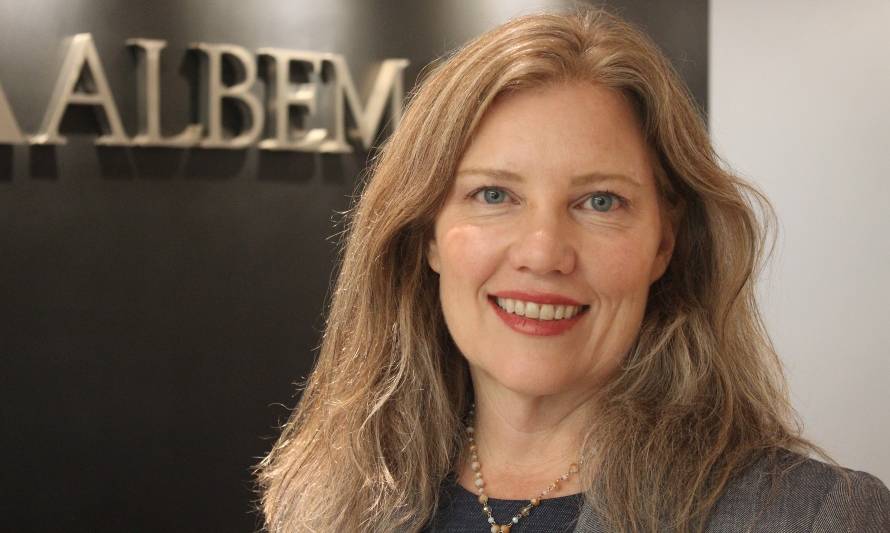 Country Manager de Albemarle Chile es reconocida como una de las
“100 Mujeres Inspiradoras Globales en la Minería”