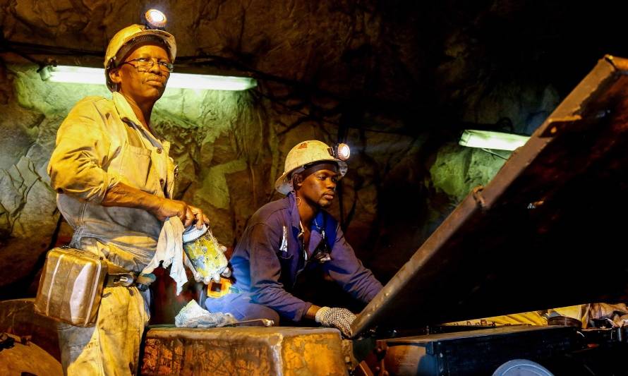 Perú alcanza formalización de más de 88.000 pequeños mineros