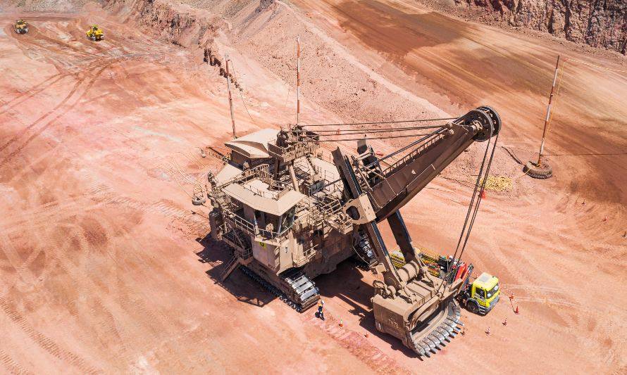 Minera Sierra Gorda SCM junto a Komatsu alcanzan récord mundial minero