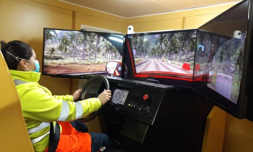 Automóvil Club de Chile promueve la inclusión laboral de mujeres en la minería