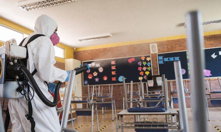 Colegio de La Pintana sanitiza sus instalaciones con nanopartículas de cobre
