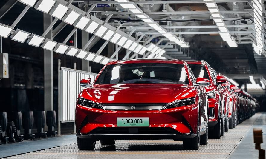 BYD completa la producción de un millón de autos eléctricos