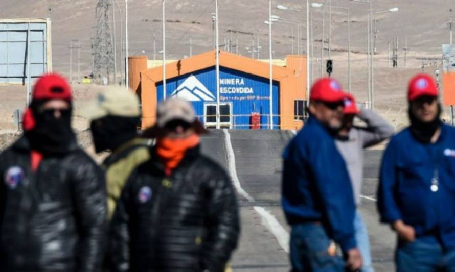 Dirigentes CIO de BHP en Chile explican razones de huelga indefinida