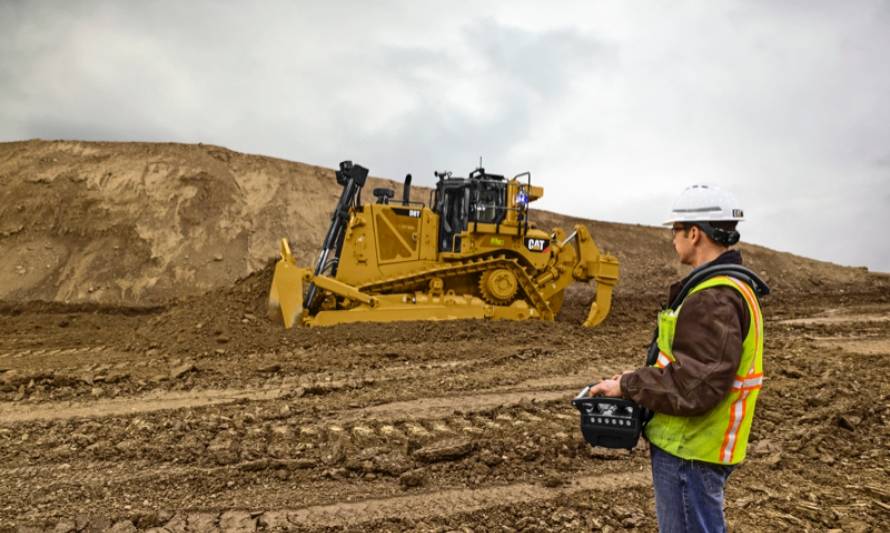 Finning lanza un nuevo sistema de teleoperación para tractores 