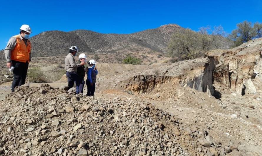 Encuentran cuerpo del minero desaparecido en mina de Ovalle