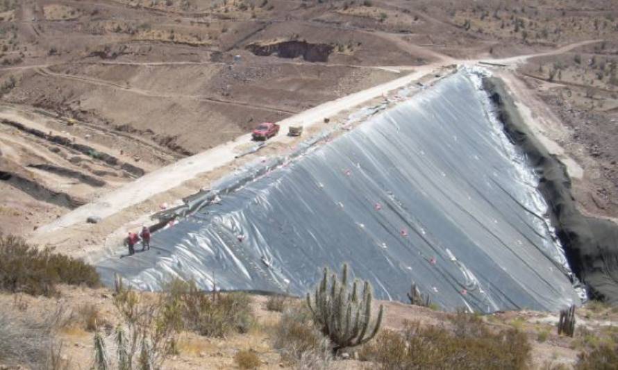 Estudio analiza el impacto de relaves mineros en la contaminación atmosférica