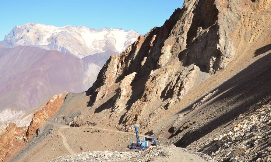 Reportan 426 millones de toneladas de recursos de óxido de cobre en el proyecto Escalones