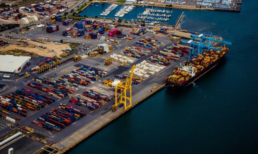 Plan logístico busca mejorar la eficiencia de la actividad portuaria en Chile