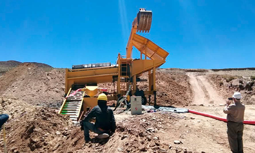 Perú constituyó la primera confederación nacional de pequeños mineros y mineros artesanales