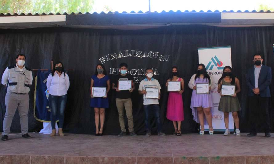 Estudiantes de Los Loros finalizan práctica profesional con el apoyo de Caserones