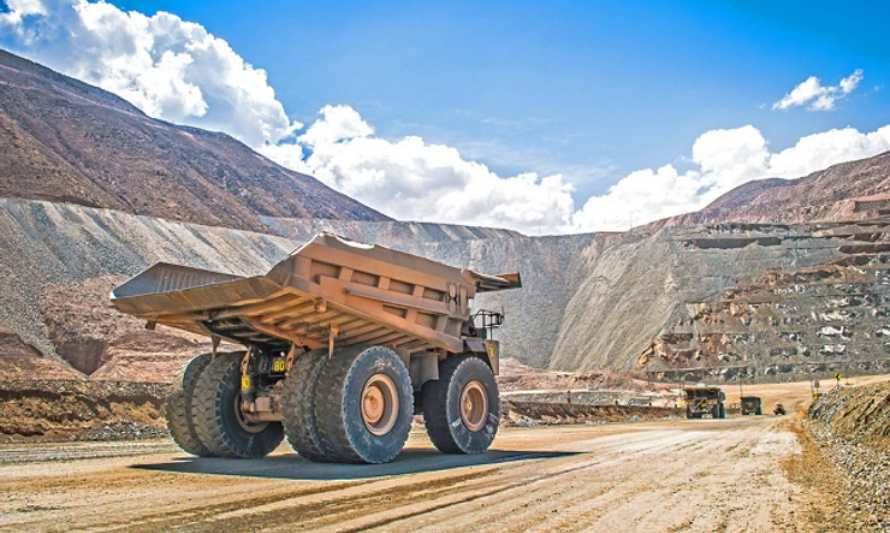 Anglo American contará con 27 camiones autónomos para extender la vida útil de Quellaveco