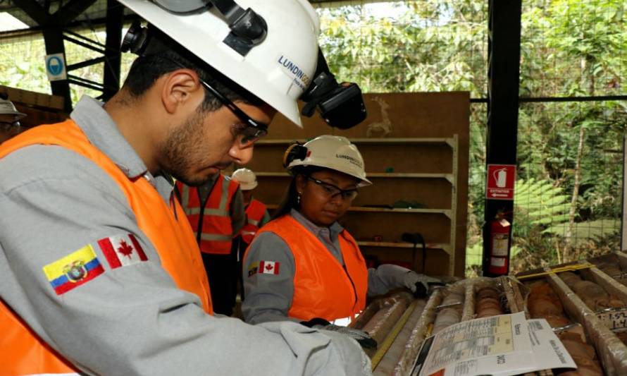 Ecuador registra un aumento anual de 99% en exportaciones mineras