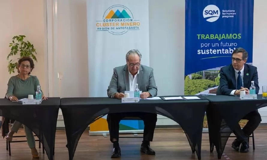 Corporación Clúster Minero y SQM firman convenio marco de colaboración