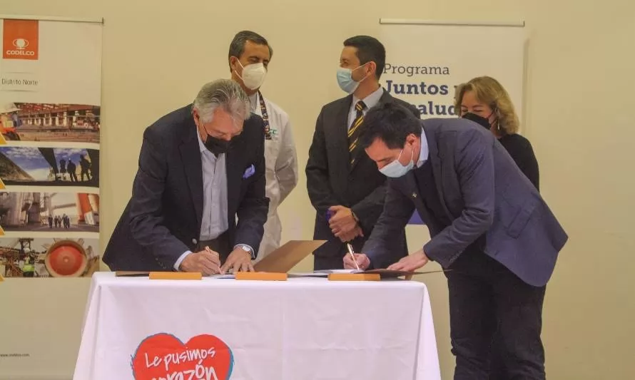 Antofagasta: Codelco firma convenio para resolver más de 5 mil prestaciones médicas en lista espera  