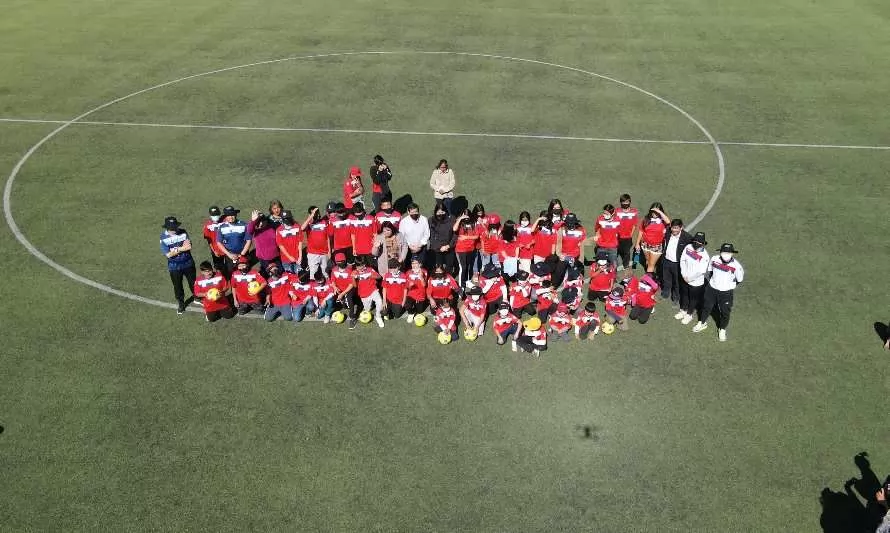 Niños, niñas y adolescentes de Toconao cuentan con Escuela de Fútbol profesional