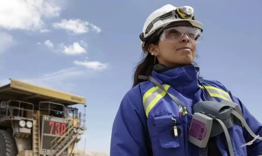 Participación laboral femenina en minería alcanza 13,9% 