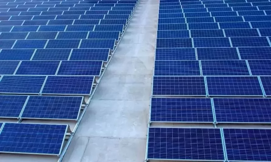Banco de inversiones francés financiará la mayor cartera de plantas fotovoltaicas en Chile