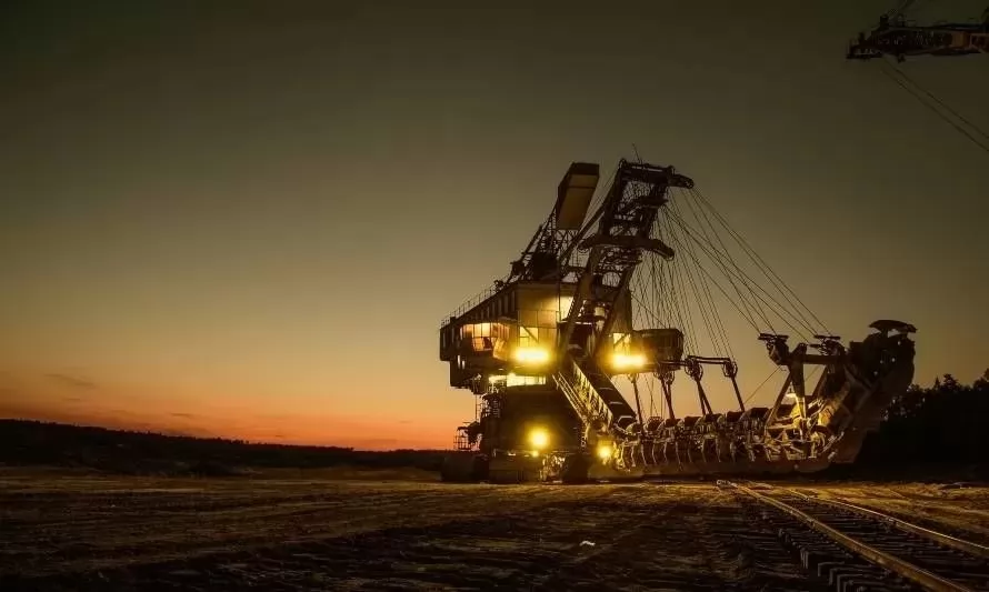 China se opone a orden de Canadá sobre inversiones en minería de litio 