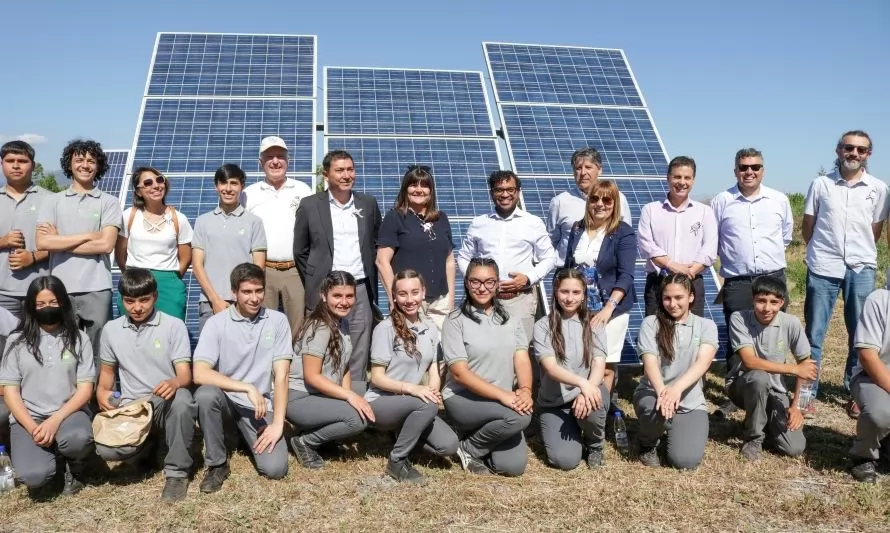 Inauguran proyecto fotovoltaico en Liceo de San Fernando 