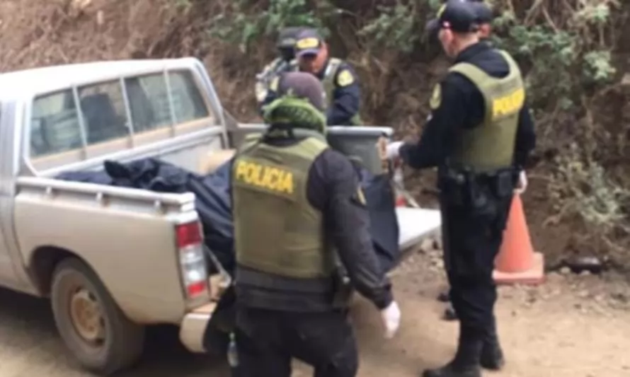 En Perú: asesinan a cinco mineros a balazos mientras dormían