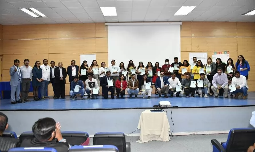 Quinta versión del Programa de Nivelación de Estudios certificó a 88 estudiantes de San Pedro de Atacama   