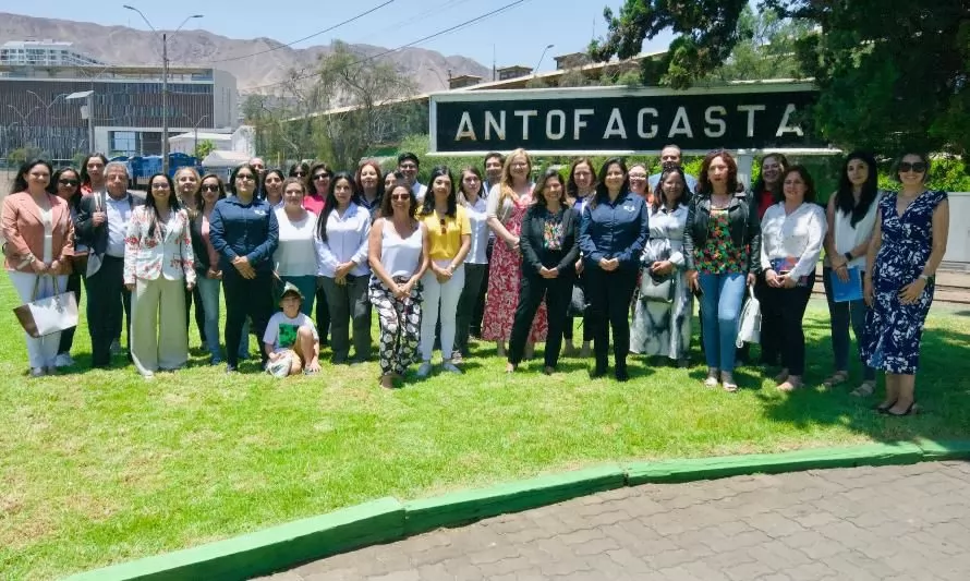 Reúnen en Antofagasta a trabajadoras en oficios masculinizados de diversas empresas